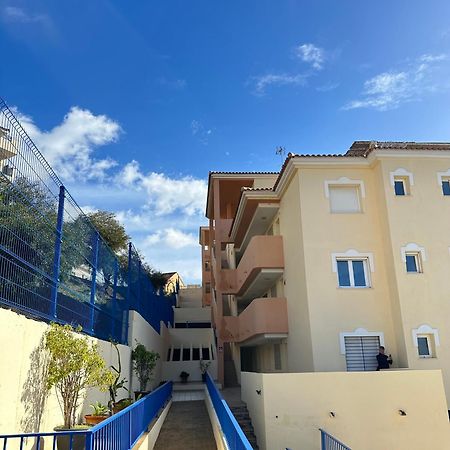 Апартаменты Panoramic Seaview Михас Экстерьер фото